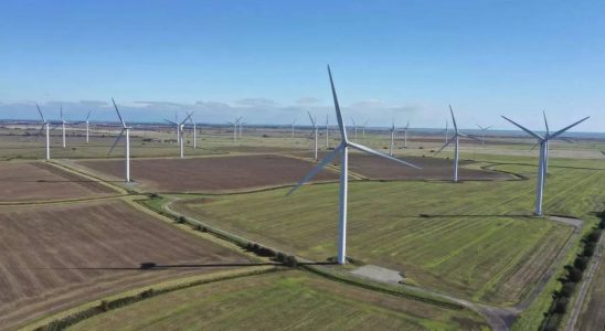 England Die britische Regierung hebt das De facto Verbot fuer Onshore Windparks auf