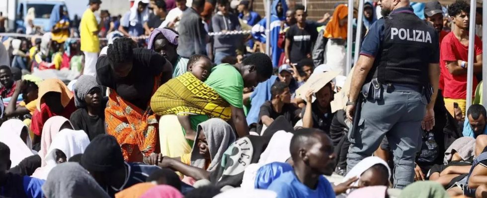 Fluechtlingswelle Italiens Premierministerin Giorgia Meloni fordert EU Hilfe nach der Fluechtlingswelle