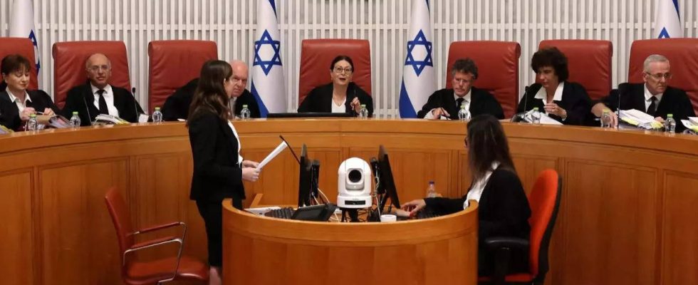 Israels Oberster Gerichtshof hoert eine Anfechtung eines Gesetzes das es