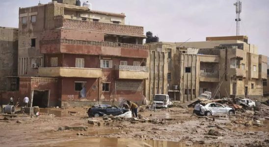Libysche Ueberschwemmungsrettung Rettungsteams bergen Hunderte Leichen in Derna einer der