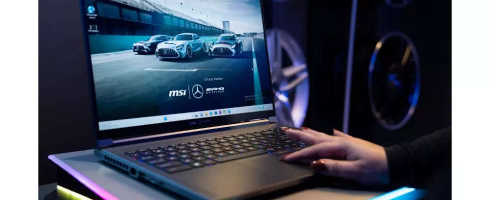Mercedes MSI bringt den Stealth 16 Mercedes AMG Motorsport Laptop in