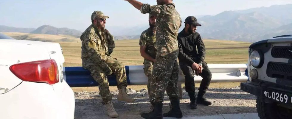 Nach Angaben Armeniens wurden drei Soldaten bei Angriffen Aserbaidschans an