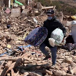Niederlaendisches Team mit Suchhunden nach Marokko um Hilfe nach Erdbeben
