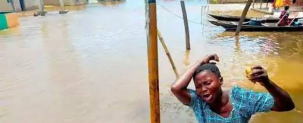 Nigeria Mindestens 26 Tote bei Faehrunfall in Nigeria