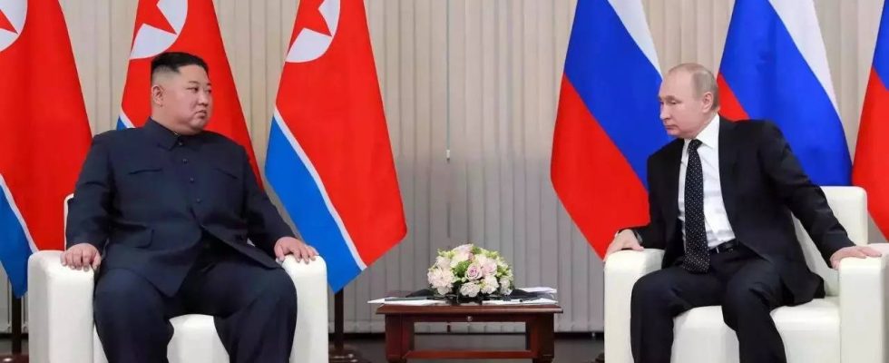 Nordkoreas Kim Jong un reist nach einem einwoechigen Besuch in Russland