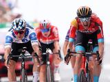 Poels wint verrassend voorlaatste Vuelta-rit, Jumbo-Visma bijna zeker van trilogie