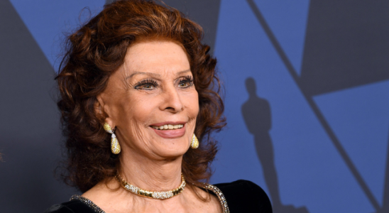Sophia Loren erholt sich von einer Notoperation nach einem Sturz