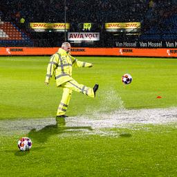 Spiel zwischen Willem II und TOP Oss wegen starkem Regen