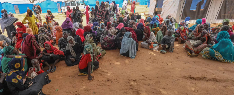 Sudanesische Fluechtlinge Sudanesische Fluechtlinge stranden ohne medizinische Versorgung im Tschad