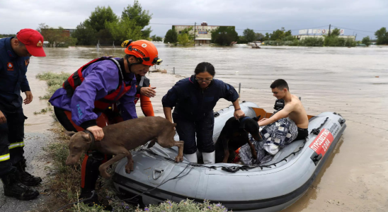 Ueberschwemmung in Griechenland Die Zahl der Todesopfer durch heftige Stuerme