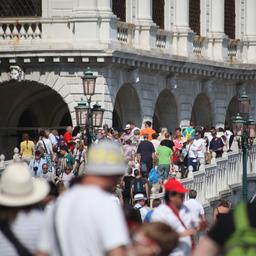 Venedig startet Versuch mit 5 Euro Eintrittskarten fuer Tagestouristen Im Ausland