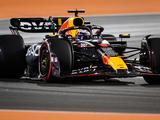 Verstappen pakt pole voor zondagrace in mogelijk kampioensweekend GP Qatar