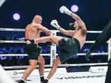 Badr Hari verliest op technische knock-out van Jürjendal bij terugkeer in de ring