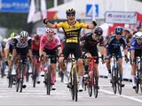 Kooij sprint naar soevereine zege in Tour of Guangxi, volledig Nederlands podium