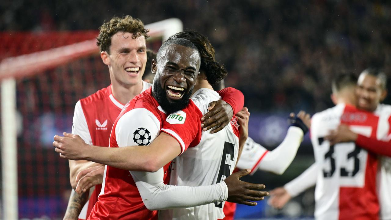 Beeld uit video: Zerrouki verdubbelt voorsprong Feyenoord tegen Lazio