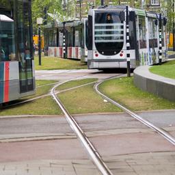Alte Rotterdamer Strassenbahnen helfen neuen aus der Patsche Inlaendisch