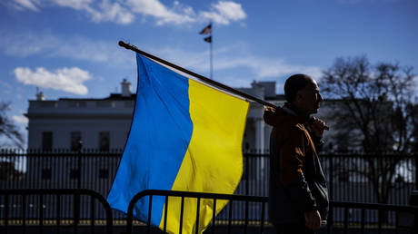 Beamte des Weissen Hauses geben privat Finanzierungsprobleme der Ukraine zu