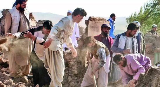 Bei den schwersten Erdbeben in Afghanistan seit zwei Jahrzehnten kommen