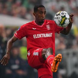 Brenet Spieler des FC Twente wird wegen taetlichen Angriffs auf