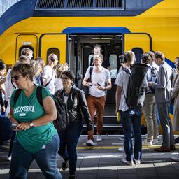 Bus Bahn und Strassenbahnfahrten werden naechstes Jahr nicht teurer