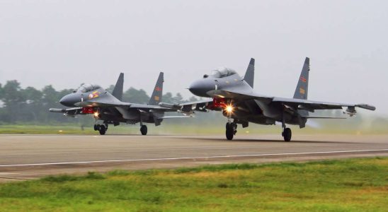 China schickt Kampfjets um US Kampfflugzeuge zu warnen die ueber die