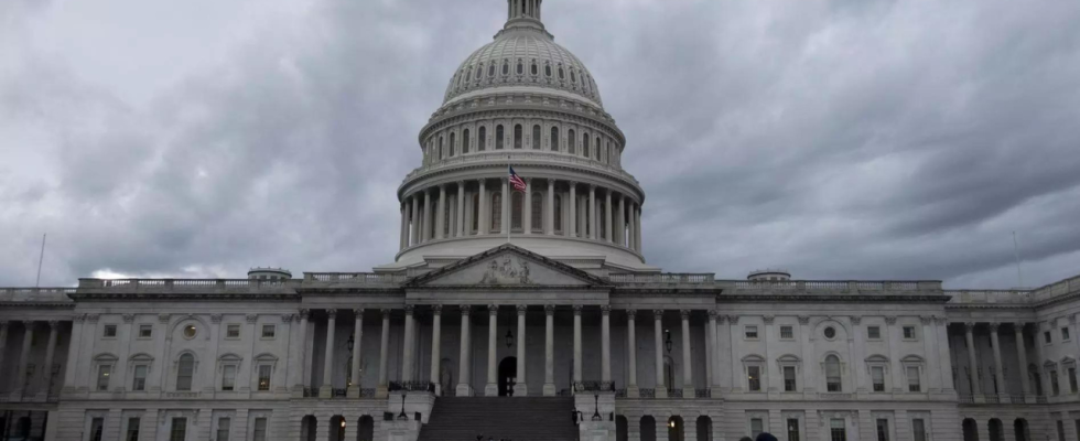 Der US Kongress verabschiedet ein Notloesungsgesetz um einen Regierungsstillstand zu verhindern