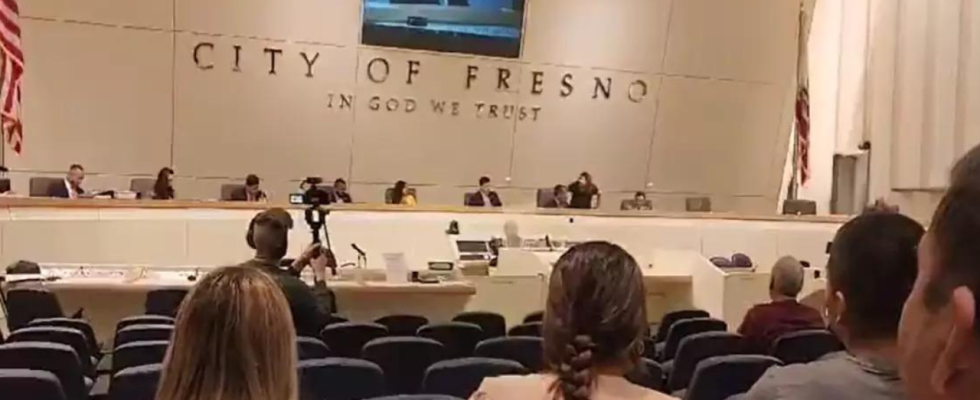 Fresno ist die zweite US Stadt die Kastenvoreingenommenheit verbietet