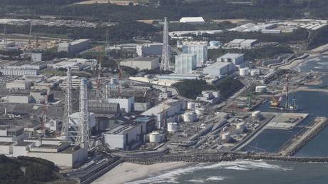 Fukushima schuettet noch mehr strahlungsgereinigtes Wasser in den Pazifischen Ozean