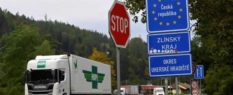 Grenze zur Slowakei Polen und Tschechien beginnen mit slowakischen Grenzkontrollen