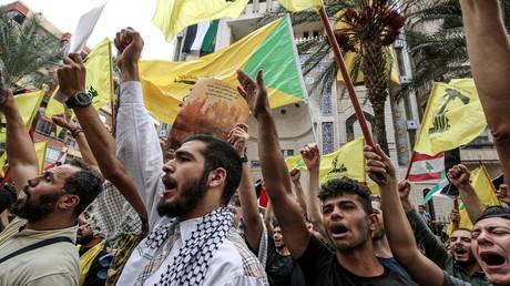 Hisbollah verspricht Vergeltung nach Tod eines Mitglieds bei israelischem Angriff