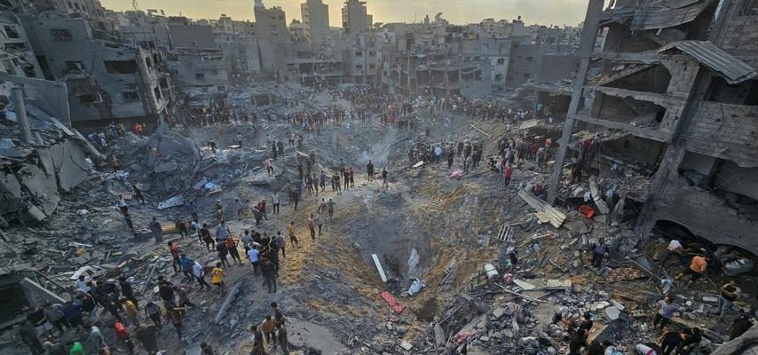Israelische Panzer erreichen Gaza Stadt Explosion im nahegelegenen Fluechtlingslager Gaza Konflikt