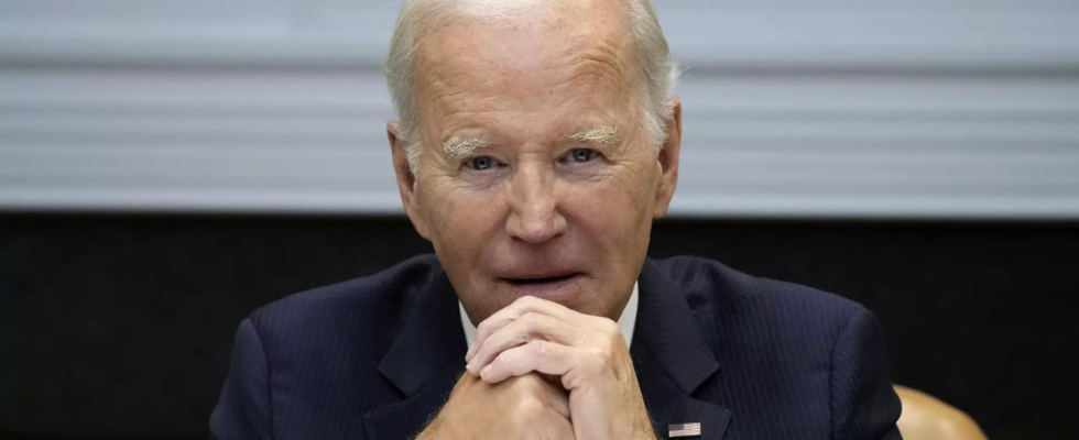 Joe Biden verspricht der Ukraine Unterstuetzung und fordert die Republikaner