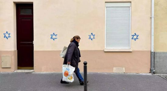 Kampf Frankreich schwoert „gnadenlosen Kampf gegen Antisemitismus nachdem in Paris