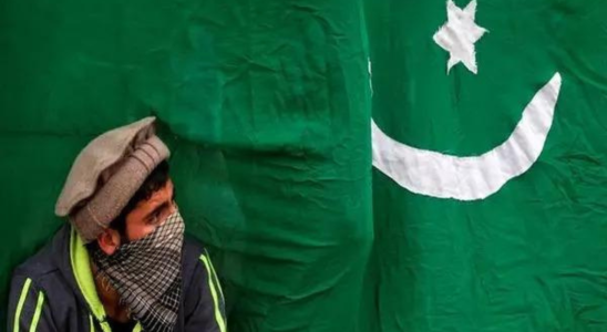 Maedchen Pakistan Religioese Fuehrer und Einheimische hindern Maedchen daran in