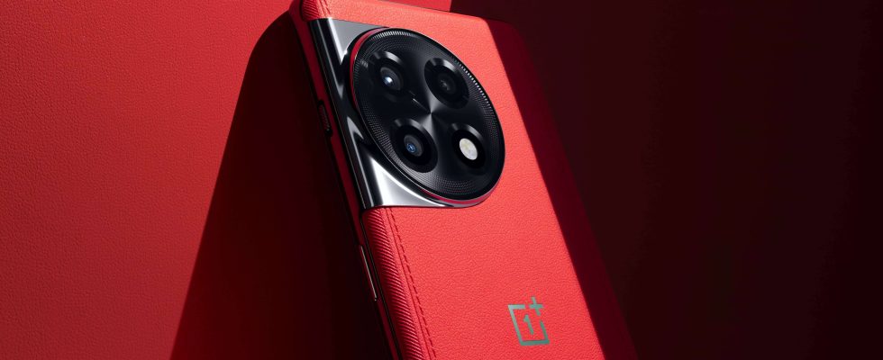 OnePlus 11R Solar Red Edition OnePlus 11R Solar Red Edition