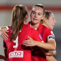 PSV Frauen ueberholen Spitzenreiter FC Utrecht Feyenoord von Grund auf