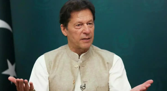 Pakistan Imran Khans Frau Bushra Bibi verlegt den IHC weil