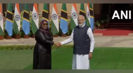 Premierminister Modi haelt bilaterales Treffen mit der tansanischen Praesidentin Samia