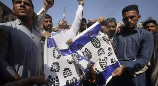 Protest Demonstranten in Pakistan verurteilen Israels Belagerung des Gazastreifens druecken