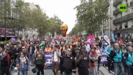 Proteste in Paris werden gewalttaetig VIDEOS – World