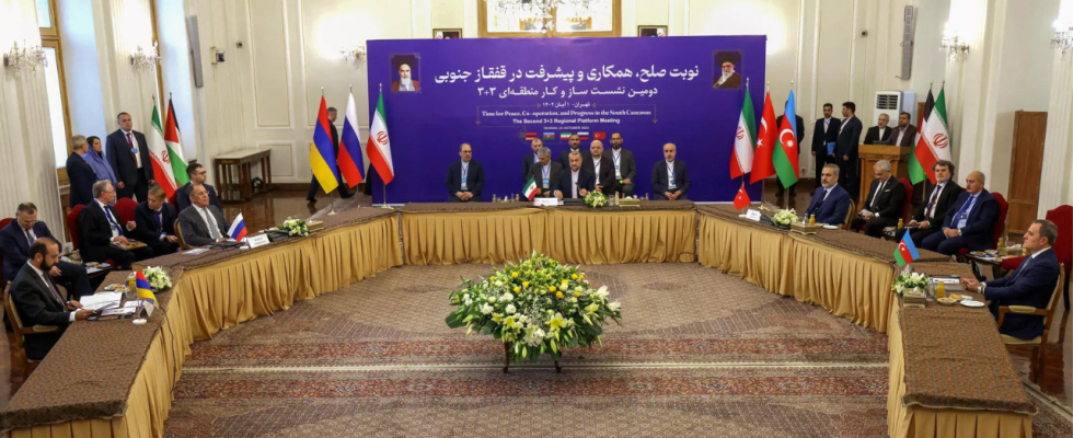 Regionale Themen Der Iran ist Gastgeber der Gespraeche zwischen Armenien