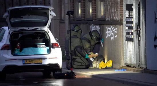 Rotterdamer Polizei verhaftet Mann 18 mit Sprengstoff im Rucksack