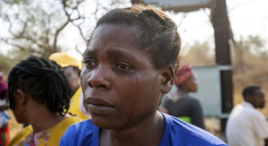 Simbabwe Simbabwe sucht nach Minenueberlebenden da die Angehoerigen die Hoffnung