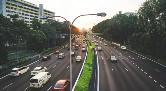 Singapur Steigende Kosten erschweren den Besitz eines Autos fuer durchschnittliche