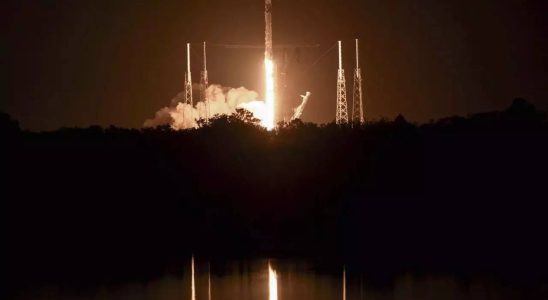 SpaceX wird 23 Satelliten auf der zweiten Haelfte des Starlink Doppelstarts