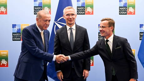 Tuerkiye ist bereit einer neuen NATO Erweiterung zuzustimmen – World