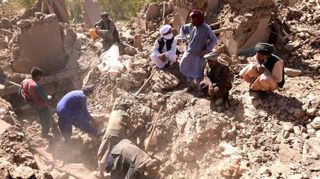Zahl der Todesopfer bei Erdbeben in Afghanistan naehert sich 2500