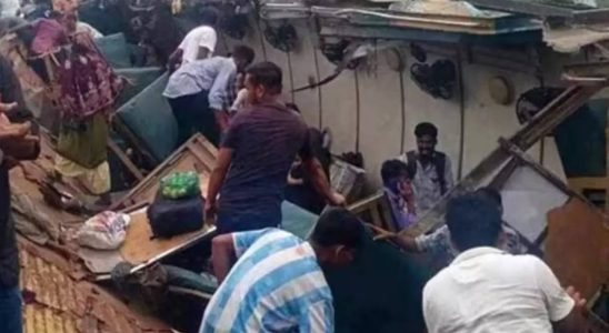 Zugunglueck in Bangladesch Mindestens 15 Tote zahlreiche Verletzte bei Zusammenstoss