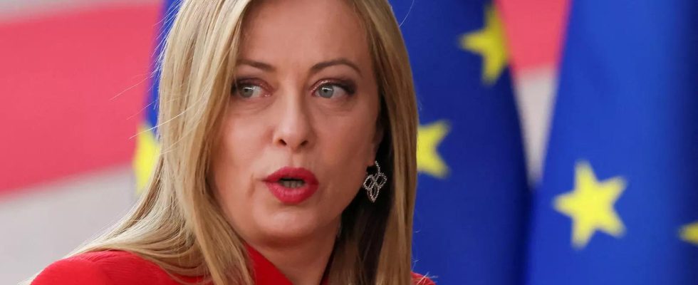 1698890290 Ukraine Muedigkeit Die italienische Premierministerin Giorgia Meloni spricht in einem Scherzanruf