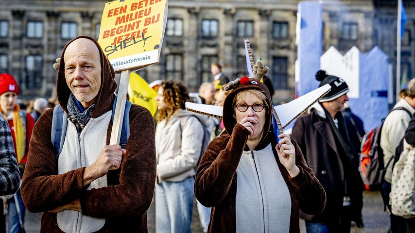 1699815202 208 Klimamarsch zieht 85000 Menschen an Amsterdamer Polizei lobt „ueberschaubare Menge